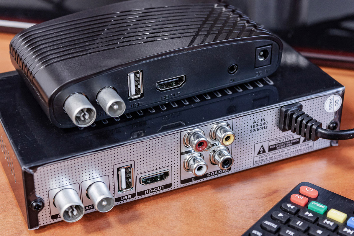 аналоговое и цифровое подключение к телевизору на T2BOX-334id и T2BOX-302id