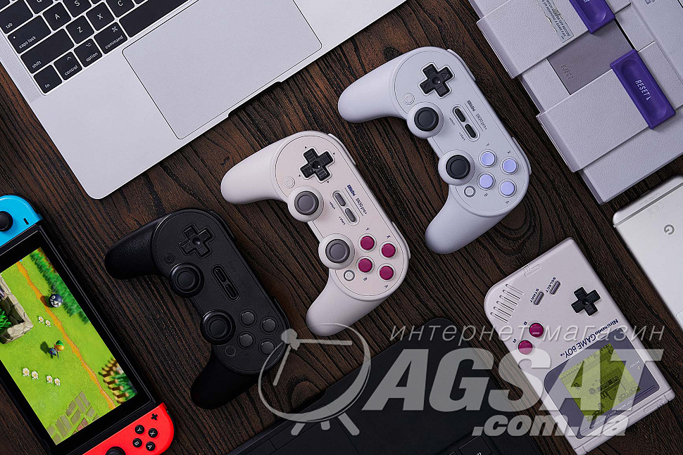 8Bitdo SN30 Pro Plus